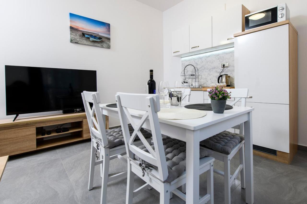 Apartment Delalle Split Exterior photo